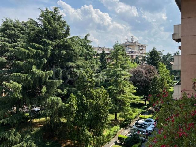 Appartamento in affitto a Brescia via Rodi, 47, arredato, box, ascensore TrovaCasa