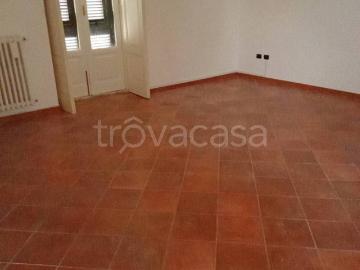 Appartamento in affitto a Brindisi, non arredato/vuoto, immobile di prestigio, ascensore TrovaCasa