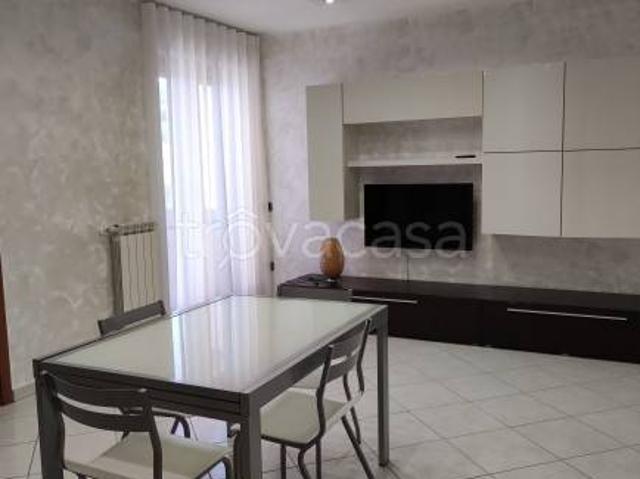 Appartamento in affitto a Brindisi vico Appia, lavatrice, lavastoviglie, porta blindata TrovaCasa