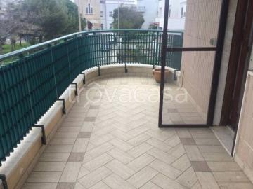 Appartamento in affitto a Brindisi via Antonio Locatelli, arredato, zona industriale, luminoso TrovaCasa