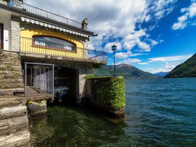 Appartamento in affitto a Brienno CO
