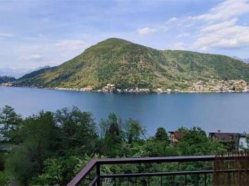 Appartamento in affitto a Brusimpiano, arredato, terrazzo, vista lago TrovaCasa