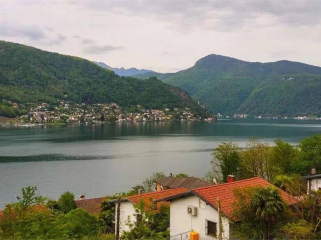 Appartamento in affitto a Brusimpiano, arredato, terrazzo, vista lago TrovaCasa