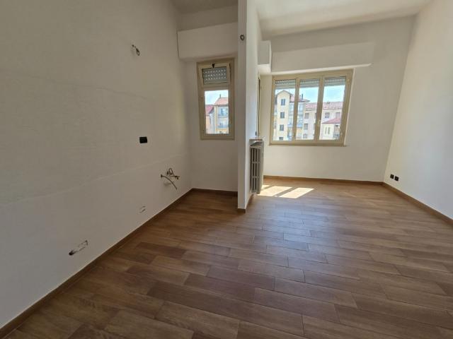 Appartamento in affitto a Cuneo camera di Commercio, non arredato/vuoto, immobile di prestigio, ascensore TrovaCasa