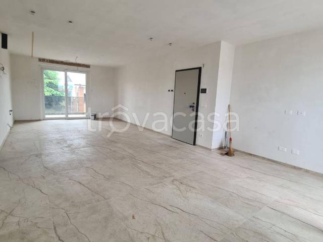Appartamento in affitto a Cuneo corso Francia, 87, non arredato/vuoto, box, terrazzo TrovaCasa