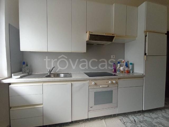 Appartamento in affitto a Cuneo via Castelletto Stura, arredato, cantina, cucina abitabile TrovaCasa