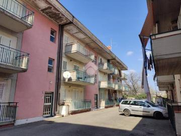 Appartamento in affitto a Calatabiano CT