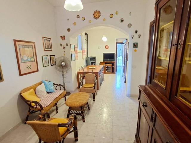Appartamento in affitto a Calasetta CI