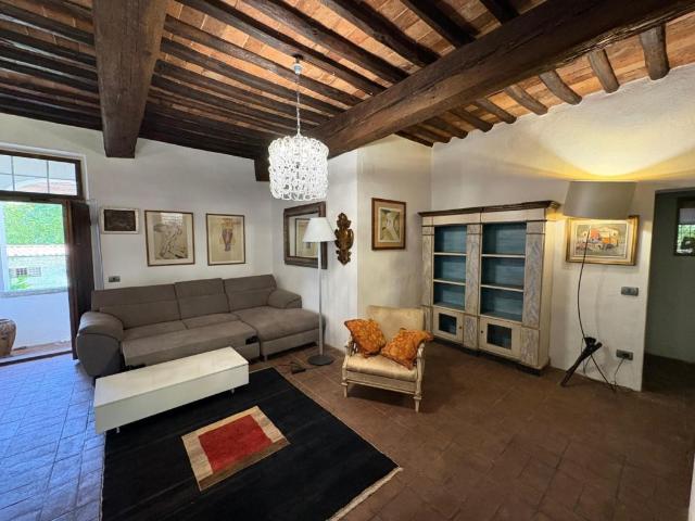 Appartamento in affitto a Calcinaia via Valdinievole Sud