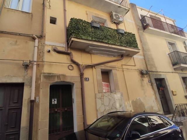 Appartamento in affitto a Caltagirone CT
