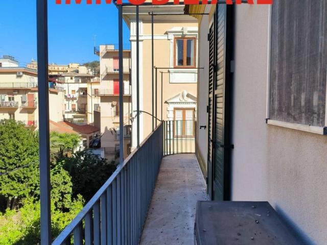 Appartamento in affitto a Caltanissetta via Camillo Benso di Cavour, 29, arredato, giardino privato, contesto signorile TrovaCasa
