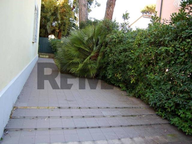 Appartamento in affitto a Camaiore, arredato, giardino privato, centrale TrovaCasa