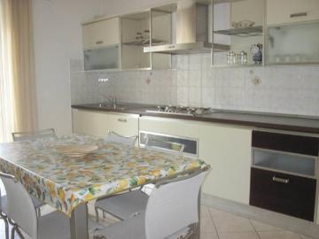 Appartamento in affitto a Camaiore LU