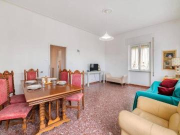 Appartamento in affitto a Camaiore LU