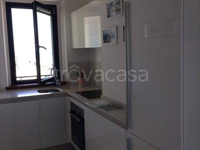 Appartamento in affitto a Camaiore via Don Minzoni, arredato, vista mare, ultimo piano TrovaCasa