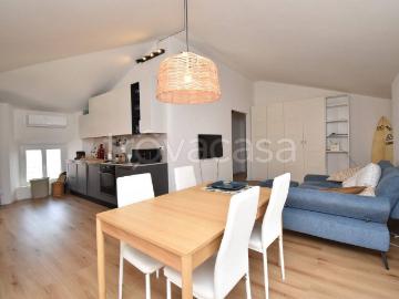 Appartamento in affitto a Camaiore via Sarzanese, 206, arredato, giardino privato, terrazzo TrovaCasa