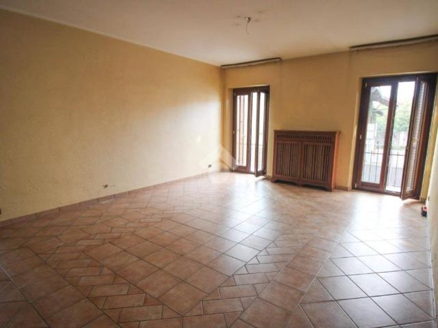 Appartamento in affitto a Cambiano TO