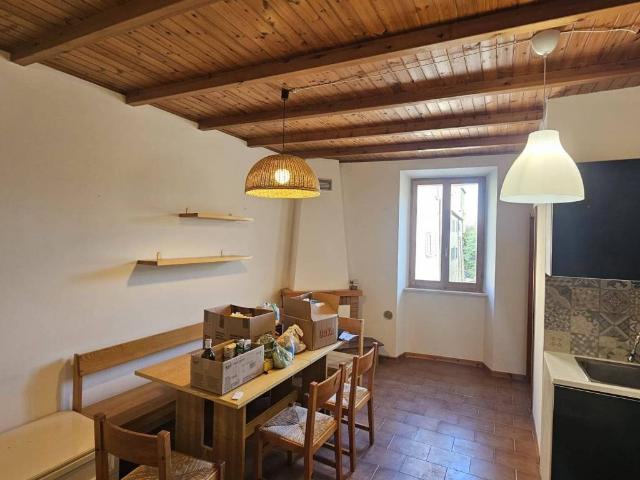 Appartamento in affitto a Camerano AN