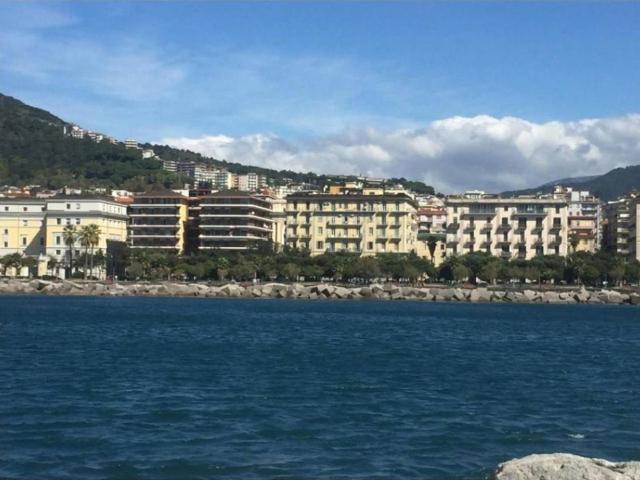 Appartamento in affitto a Camerota