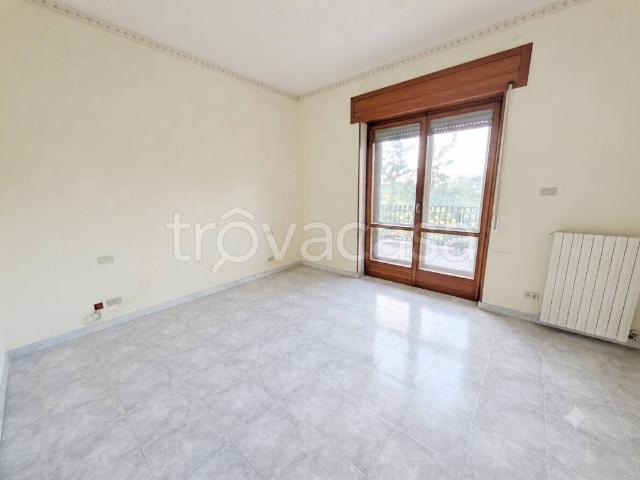Appartamento in affitto a Campobasso fossato cupo, 10, non arredato/vuoto, terrazzo, caminetto TrovaCasa
