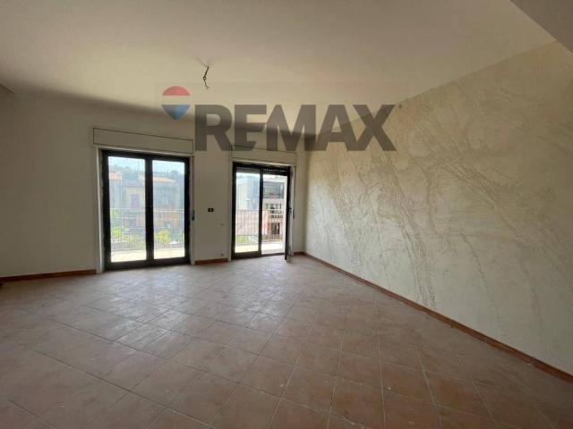 Appartamento in affitto a Camporotondo Etneo CT