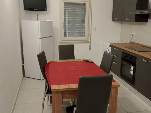 Appartamento in affitto a Canaro RO