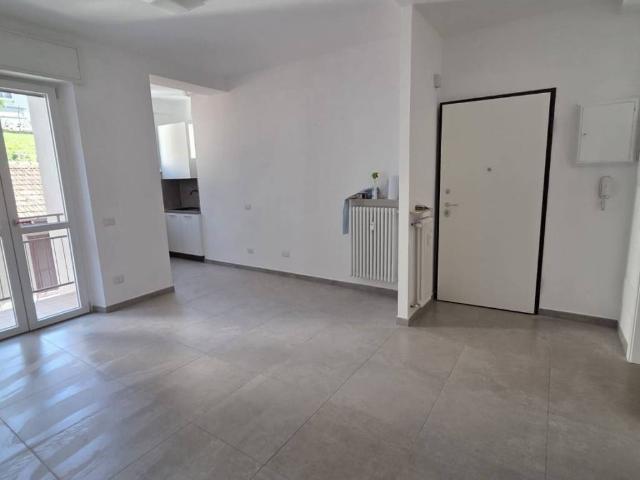 Appartamento in affitto a Cantù CO