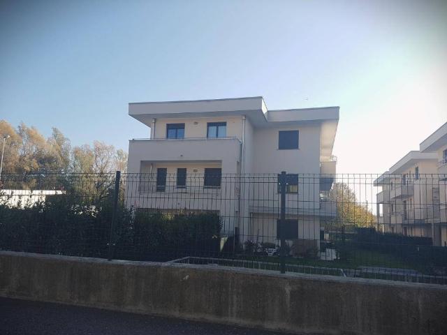 Appartamento in affitto a Cantù CO