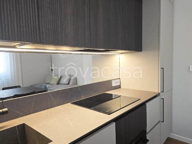 Appartamento in affitto a Cantù corso Unità d'Italia, 7, arredato, libero subito, lavastoviglie TrovaCasa