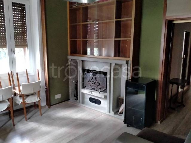 Appartamento in affitto a Cantù via Fiammenghini, 25