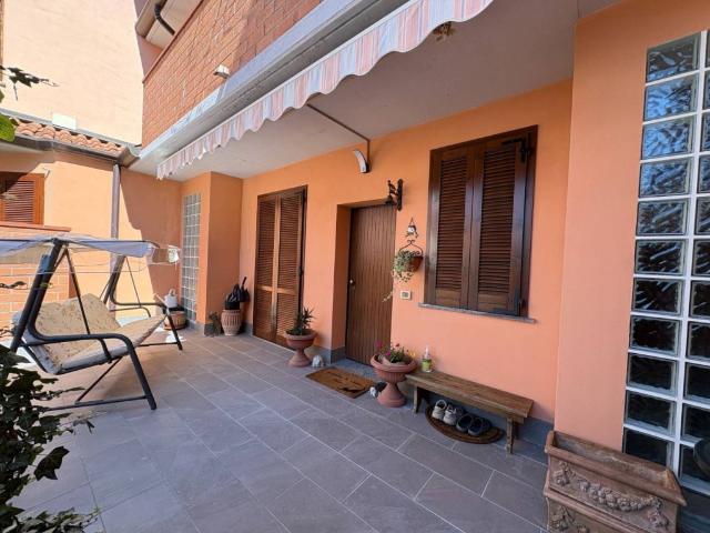 Appartamento in affitto a Casorate Primo via Sandro Pertini, 10, giardino privato, box, terrazzo TrovaCasa