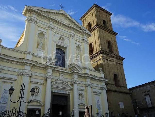 Appartamento in affitto a Casoria zona centrale, non arredato/vuoto, terrazzo, balcone TrovaCasa