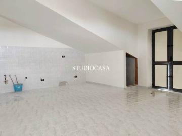 Appartamento in affitto a Casagiove CE