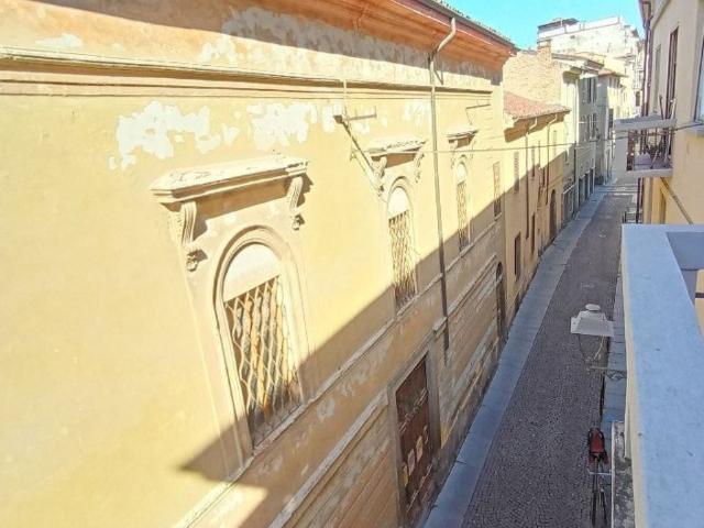 Appartamento in affitto a Casale Monferrato via piccaroli, non arredato/vuoto, riscaldamento autonomo, ascensore TrovaCasa