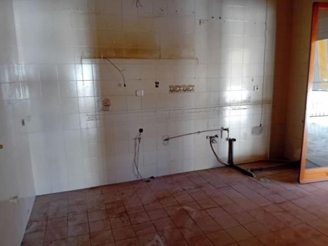 Appartamento in affitto a Casalnuovo di Napoli casalnuovo di Napoli, posto auto, porta blindata, cancello elettrico TrovaCasa