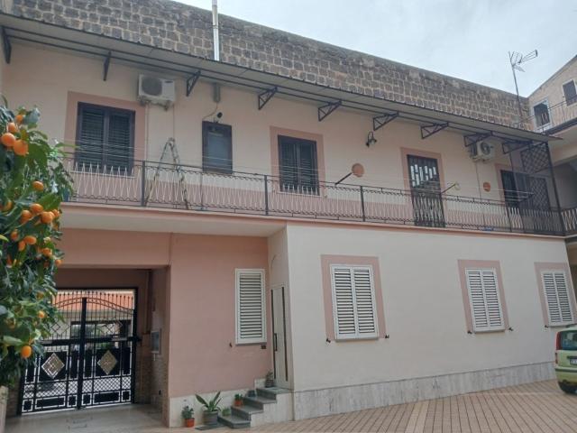 Appartamento in affitto a Casapulla via circumvallazione 67, arredato, riscaldamento autonomo, caminetto TrovaCasa