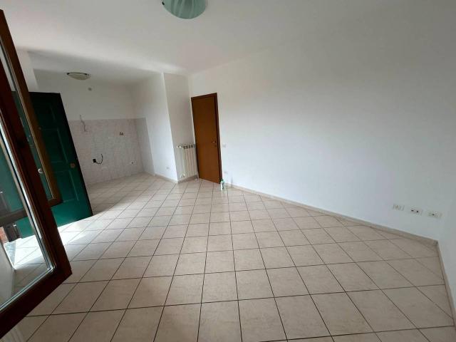 Appartamento in affitto a Cascina