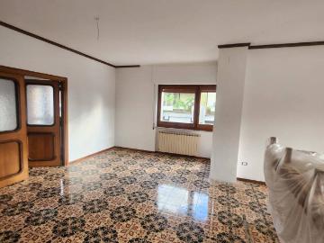 Appartamento in affitto a Caserta CE