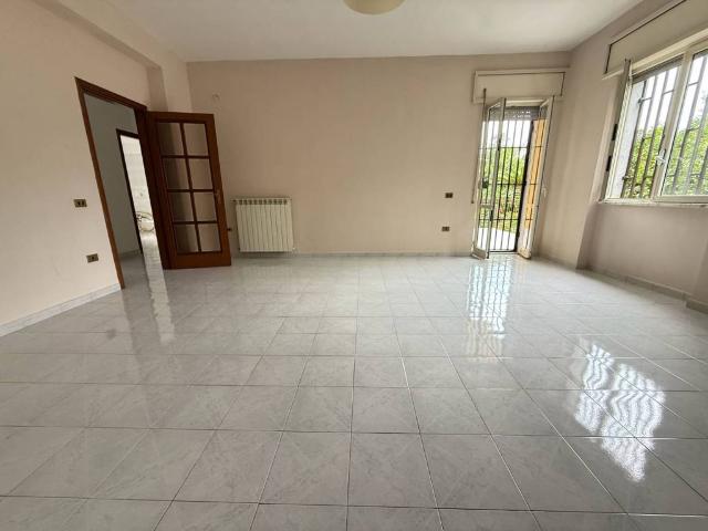 Appartamento in affitto a Caserta CE