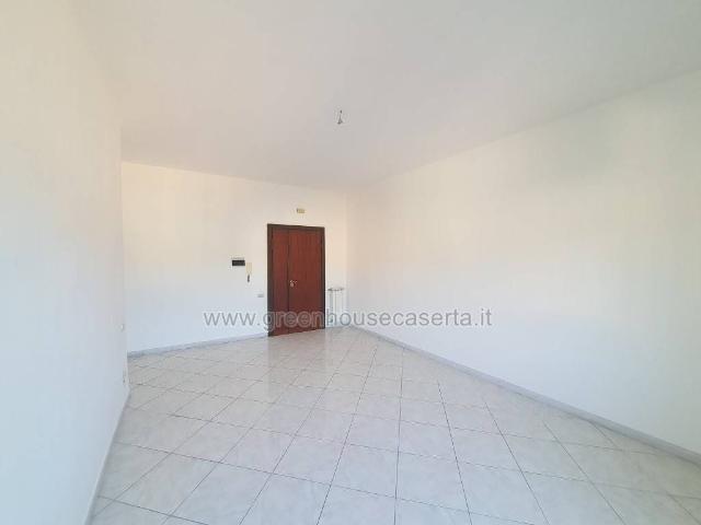 Appartamento in affitto a Caserta CE
