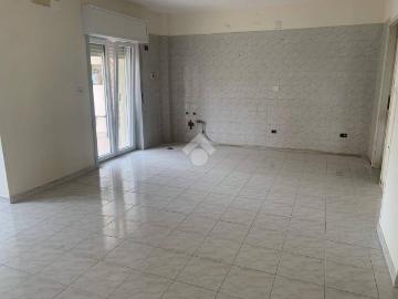 Appartamento in affitto a Caserta piazza Ungaretti, 11, non arredato/vuoto, box, terrazzo TrovaCasa