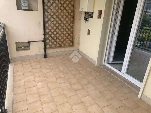 Appartamento in affitto a Caserta piazza Ungaretti, 11, non arredato/vuoto, box, terrazzo TrovaCasa