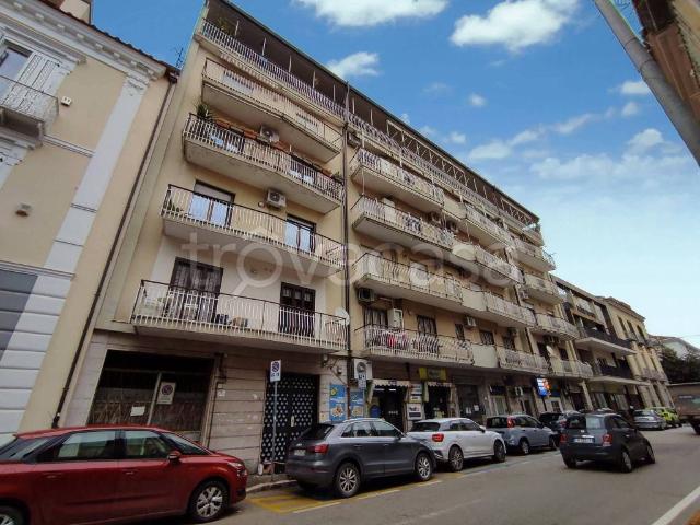 Appartamento in affitto a Caserta via Fulvio Renella, arredato, ascensore, luminoso TrovaCasa
