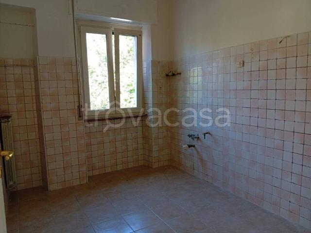 Appartamento in affitto a Cassino via Arigni, non arredato/vuoto, centrale, senza ascensore TrovaCasa