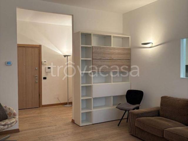 Appartamento in affitto a Cassina de' Pecchi via Venezia, arredato, box, riscaldamento autonomo TrovaCasa