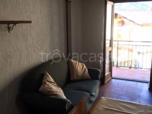 Appartamento in affitto a Cassina Valsassina via Giardino, 2, riscaldamento autonomo, caminetto, centrale TrovaCasa