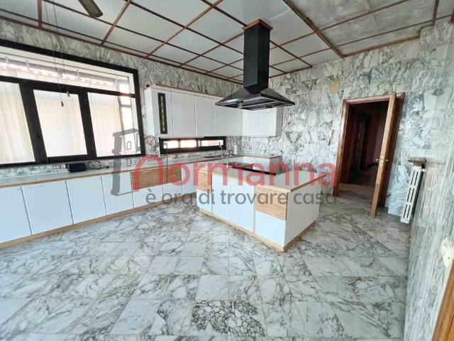 Appartamento in affitto a Castel Volturno CE
