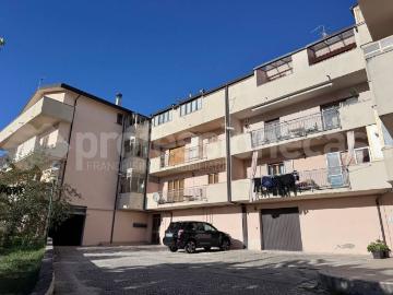 Appartamento in affitto a Castel di Sangro via Panoramica, 8, arredato, caminetto, semicentrale TrovaCasa
