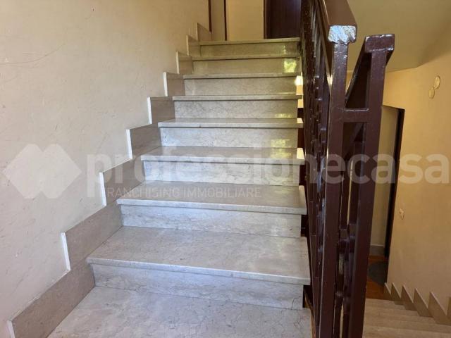 Appartamento in affitto a Castel di Sangro via Panoramica, 8, arredato, caminetto, semicentrale TrovaCasa