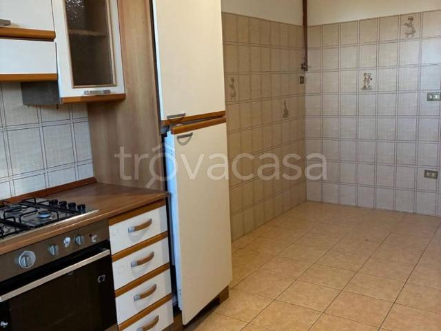 Appartamento in affitto a Castel Maggiore via Chiesa, parzialmente arredato, giardino condominiale, luminoso TrovaCasa